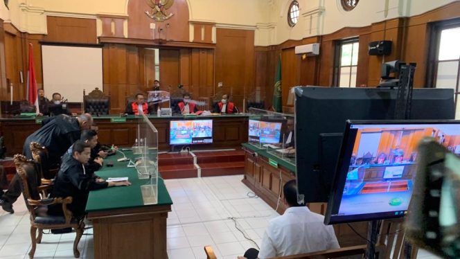 
Lagi, Kasat Samapta Polres Malang AKP Bambang Sidik Achmadi Terdakwa Kanjuruhan Divonis Bebas