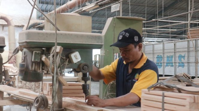 
Melalui program Latubaya Produktif, Lapas 1 Surabaya Bekali Narapidana dengan Berbagai Skill dan Ketrampilan