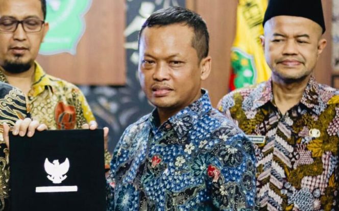 
Diusulkan oleh Lima Fraksi DPRD Sebagai Penjabat Bupati Bangkalan, Begini Tanggapan Rektor UTM