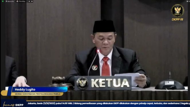 
Terbukti Melanggar, Anggota KPU Bangkalan Mendapatkan Sanksi Peringatan Keras