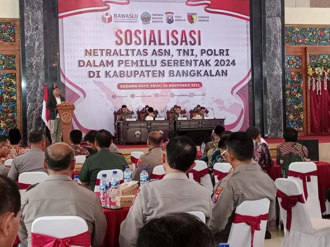
Awasi Netralitas ASN Hingga TNI-Polri, Bawaslu Bangkalan Gelar Sosialisasi