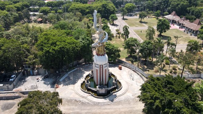 
Revitalisasi Alun-alun Sidoarjo Capai 58 Persen