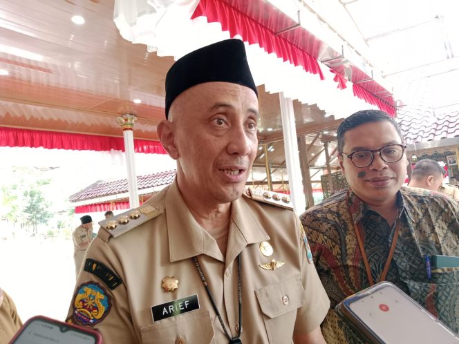 
Pj Bupati Ingatkan Pegawai Pemkab Bangkalan, Bahkan Sebut Rakyat Akan Malas Bayar Pajak jika….