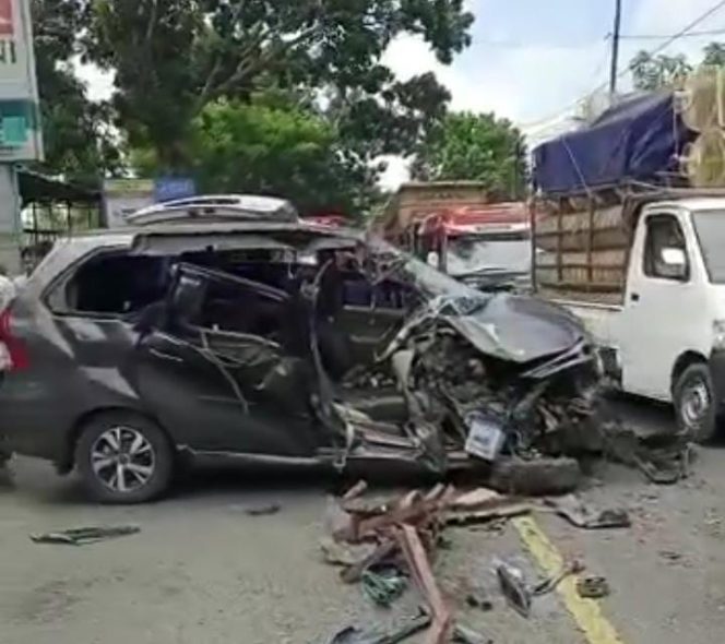 
Kecelakaan Kembali Terjadi di Jalan Raya Galis Bangkalan, Tiga Orang Terluka