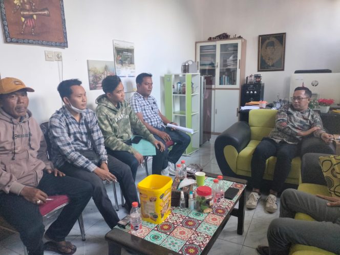 
Ketua PPS Desa Plampaan Dilaporkan Anggotanya ke KPU Sampang