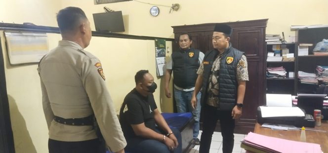 
Gasak HP Anggota Banser, Pria Asal Lamongan Dibekuk Polisi