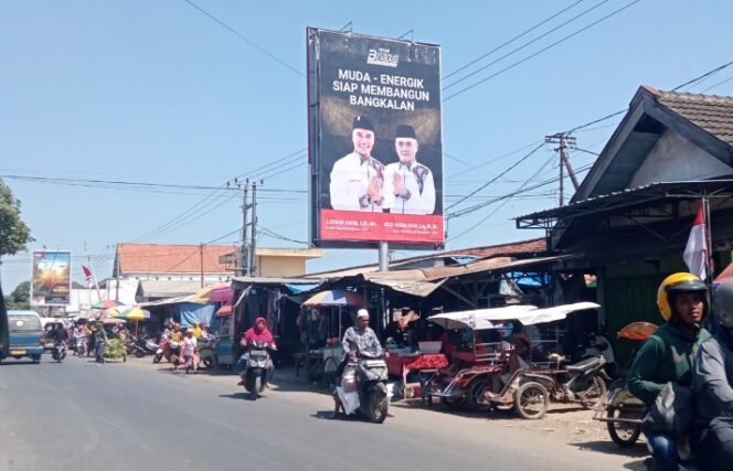 
Eksklusif Bersama Bacabup Lukman Hakim (3): Makna Filosofi Seragam Paslon Berbagi